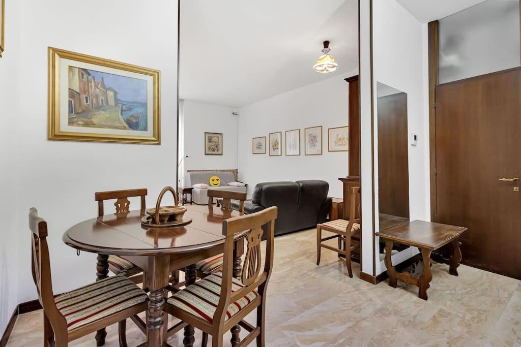Alessia'S Flat - Sesto Apartment Sesto San Giovanni Bagian luar foto